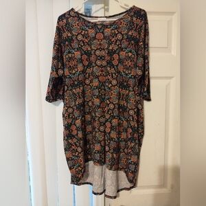 Lularoe Irma Top Size Large Colorful Lightweight Hi-Low